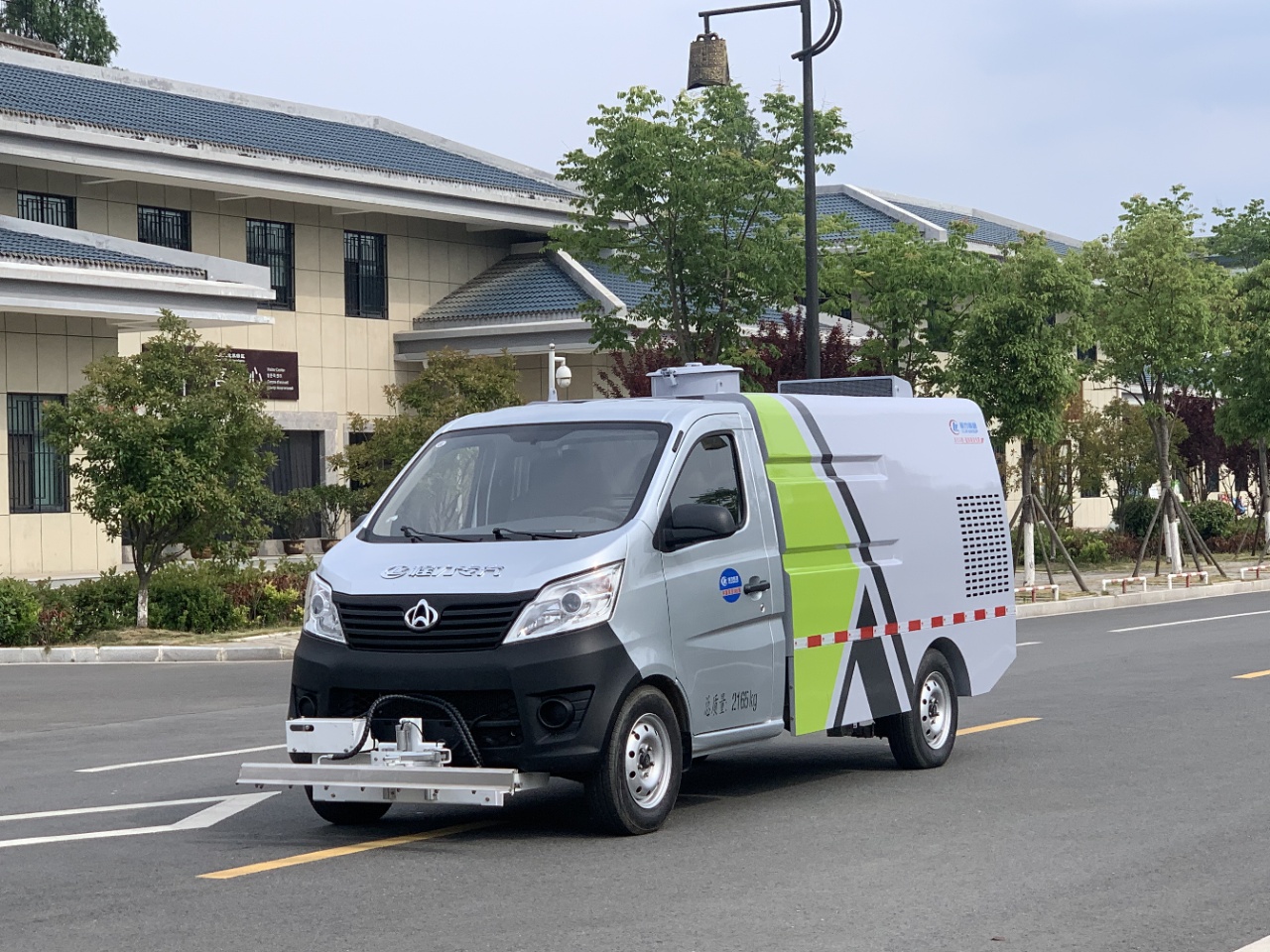 道路養(yǎng)護車/路面沖洗車